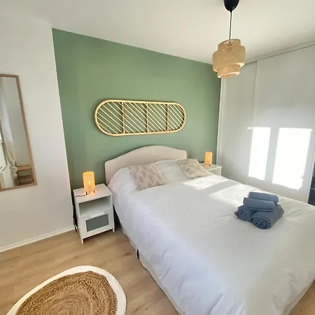 Apartman Modern & Cosy 3 Bedrooms Train Tramway