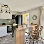 Modern & Cosy 3 Bedrooms Train Tramway 니스