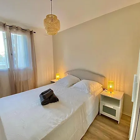 Modern & Cosy 3 Bedrooms Train Tramway ניס